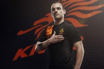 爵士队吉祥物寓意，爵士队队服？